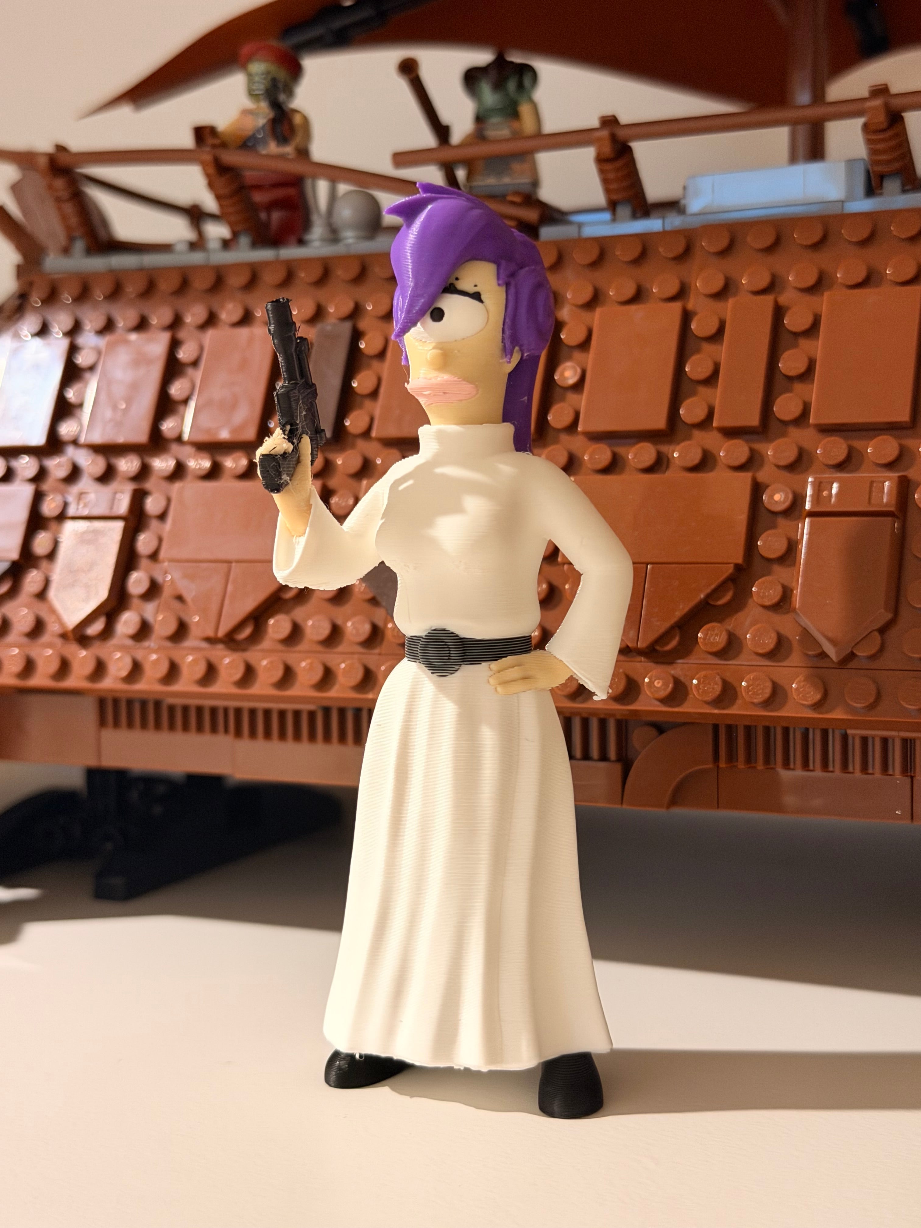 Futurama X Star Wars action figure Leela as Leia